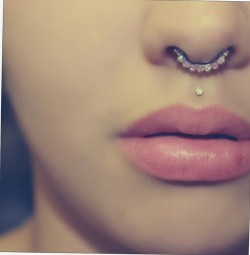 girlyplugs:  tattoo blog