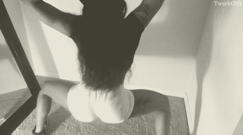 therealleaah:  Me 