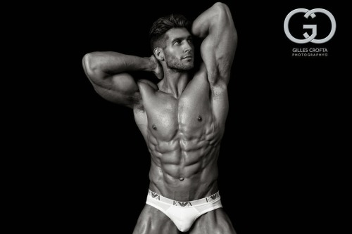 XXX  Aesthetically Ripped Aaron Murphy  photo