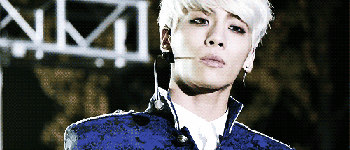 prince-jonghyun-deactivated2015:   when one fan makes jonghyun smile so brightly