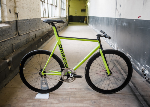 deluxecycles: Stanridge’s very first bike. Handbuilt in 2009 with a forward sloping top tube, a pres