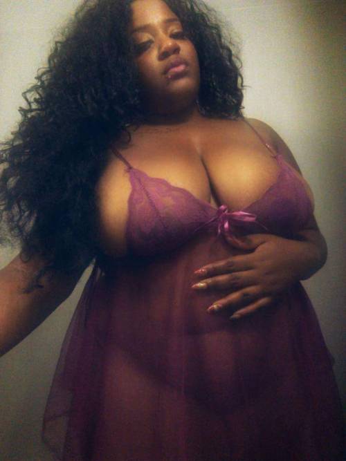 I love big beautiful women..bbw.