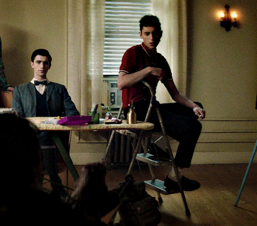 Charles Has Perfected Bisexual Sitting