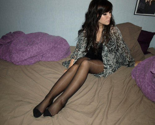 Porn fetish-tights:  More : http://tights-fetish.blogspot.fr/ photos