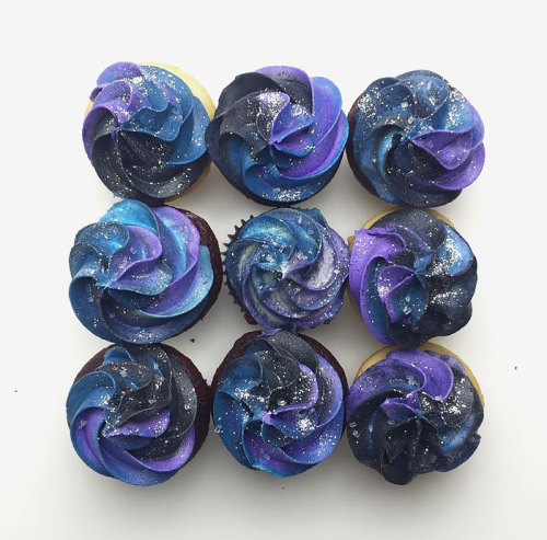 boredpanda:    Galaxy Sweets That Are Out Of This World  