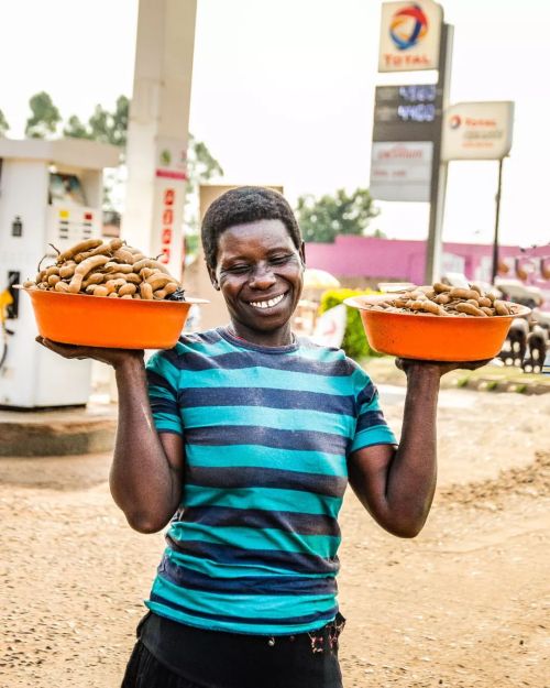 “A roadside seller.” Lira district , Northern Uganda People 2022 Photo by : ©JOSHUA VICT