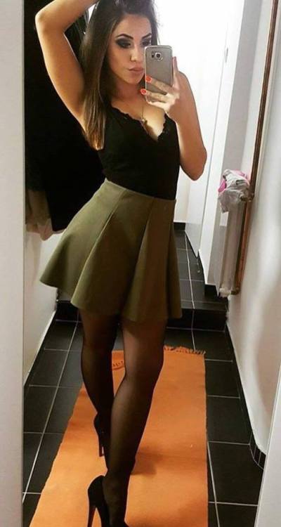 ♥ we love selfies in hose ♥