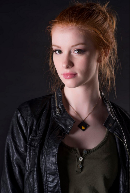 i-see-red-and-i-love-it:  Redhead by Steve