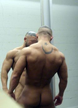 fuckyeahfrancoisagat:  francois sagat