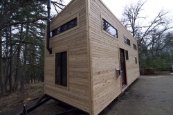 assbutt-in-the-garrison:  nosleeptilbushwick:  now that’s a tinyhouse i could live in.  this is literally all I want and need in life. this is the best.  That.is.my.future.house.give.me.it