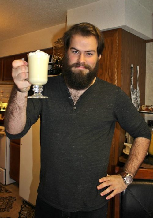 scootersguf:  beardedprinces:  scootersguf:  thelastofthewine:  *** Great bush and nice hairy forear