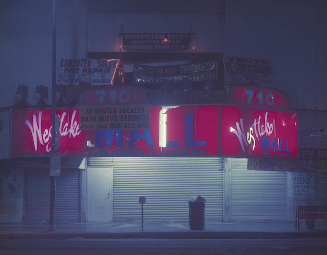 jedavu:  Los Angeles Neon Lights Photographer Vicky Moon has roamed Los Angeles streets