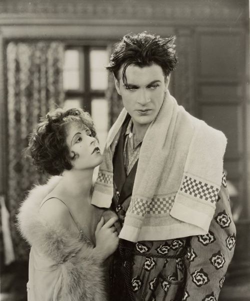 Clara Bow &amp; Gary Cooperhttps://painted-face.com/