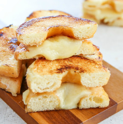 yummyinmytumbly:  Grilled Cheese Donuts  @celticknot65