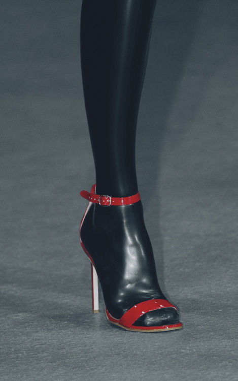 Gareth Pugh / Fall 2016 / RTW Details / Shoes