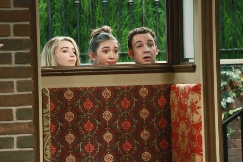 Girl Meets World - ‘Girl Meets Hurricane’ (July 19th)Cory and Shawn take the girls out for a fun nig