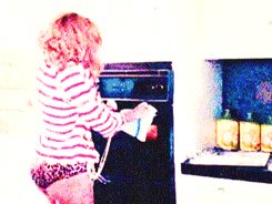 so-not-the-norm:  Me trying to cook Thanksgiving Dinner….. 