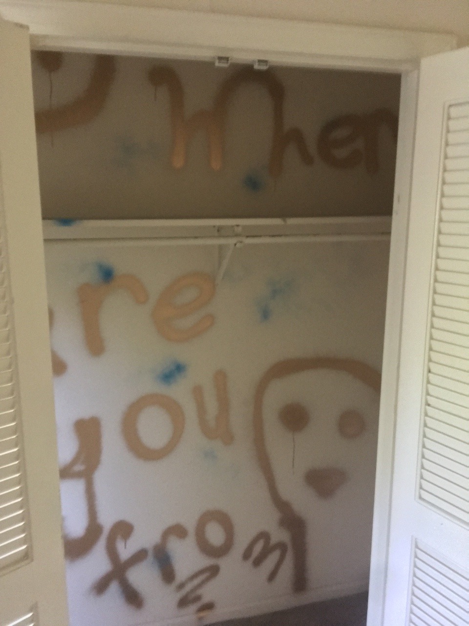 afloweroutofstone:Some of my favorite graffiti I found today.