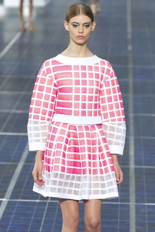 empress-empire:  Ondria Hardin || Chanel S/S13 RTW