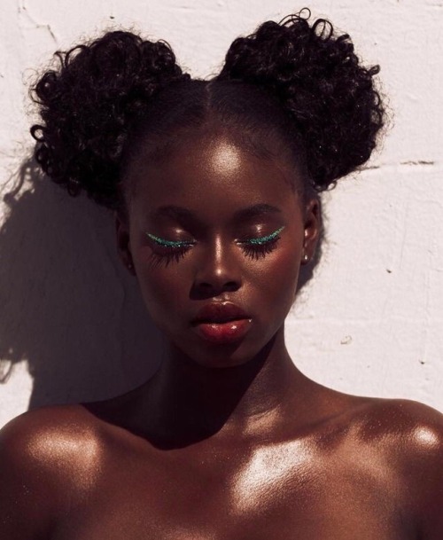 archives-of-mood-boards:  Darkskin women 👸🏿✨