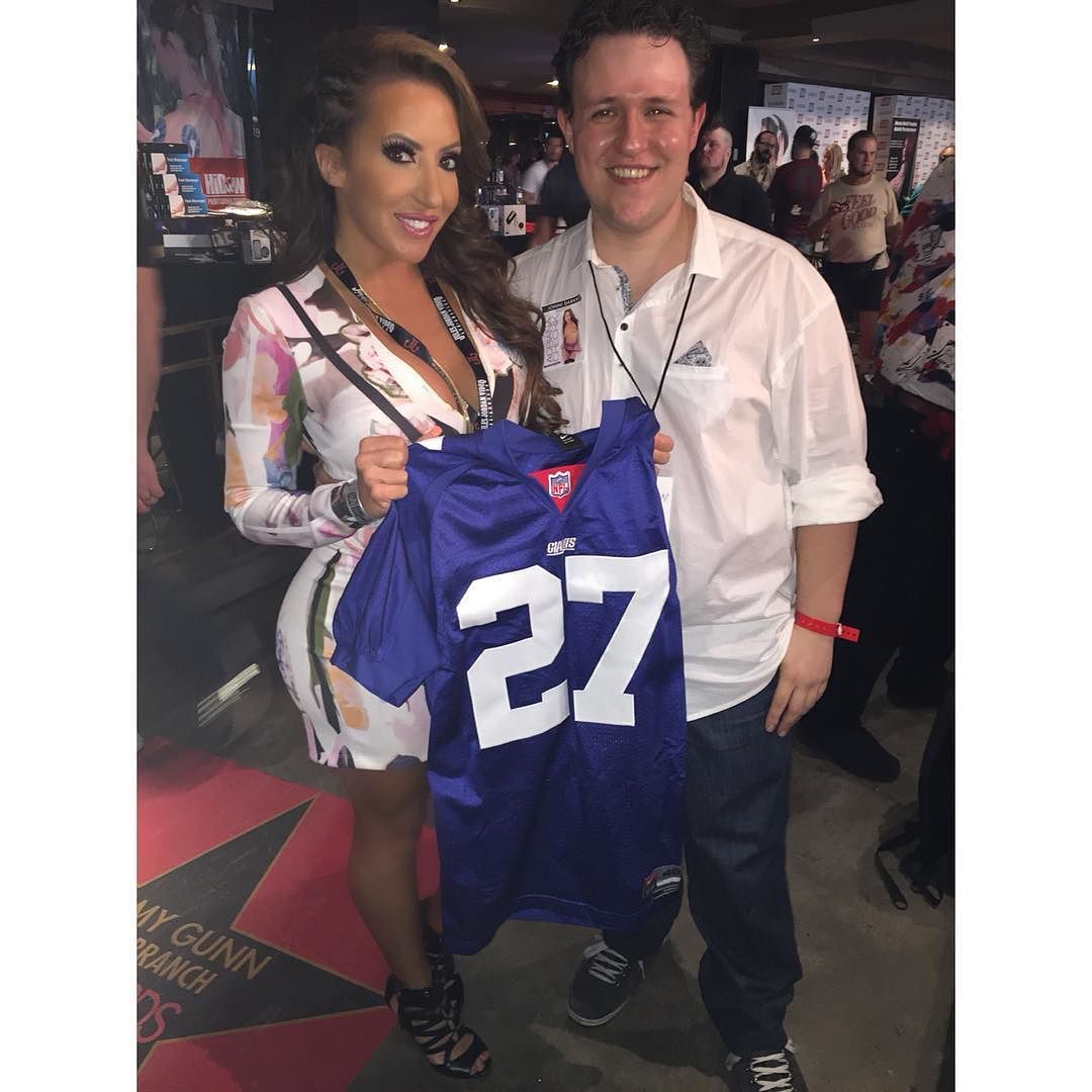 I have the best fans ever!!! I get @nygiants swag at the AVN Show and get to talk