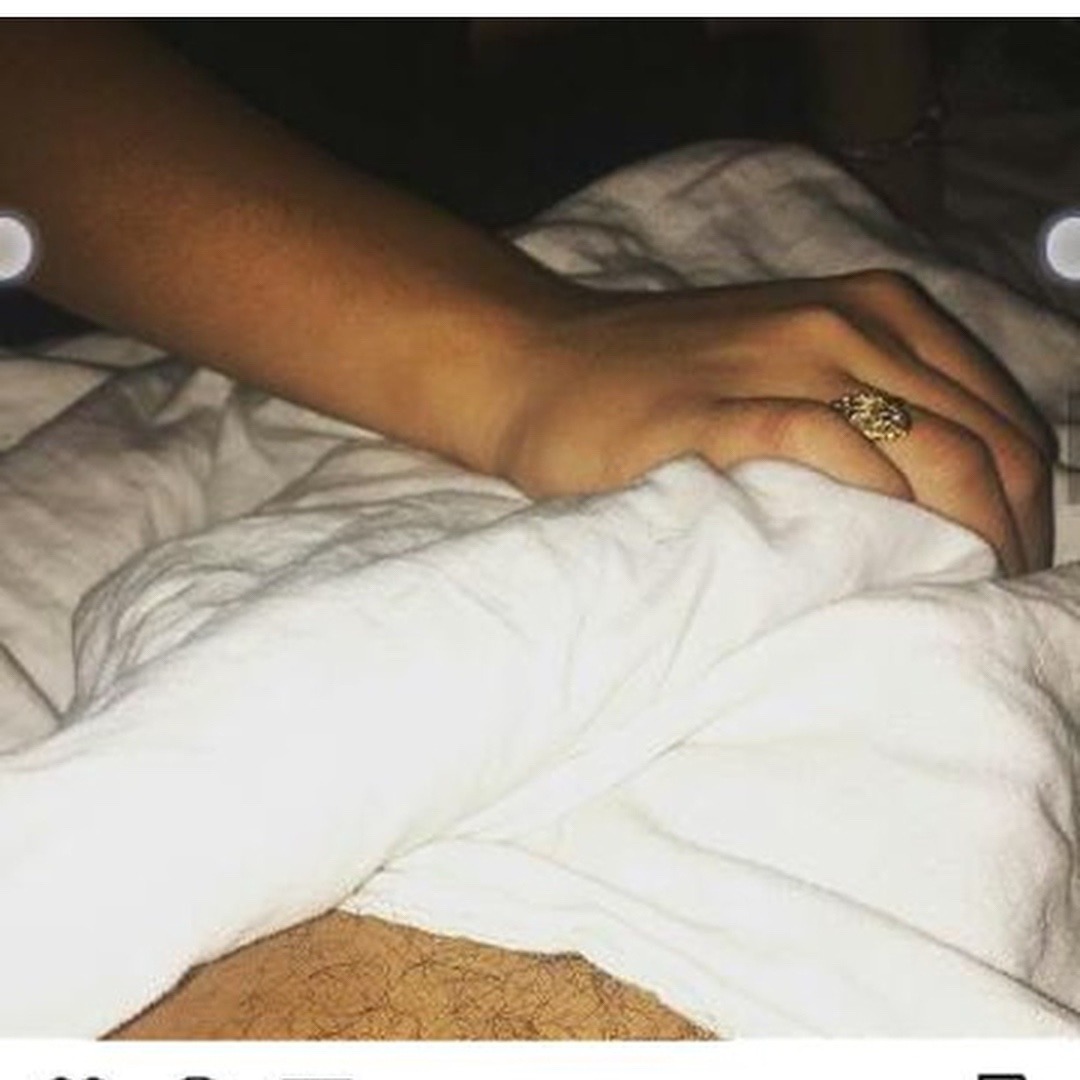 igfavs:  Khaos and his gf … that dick makes no sense