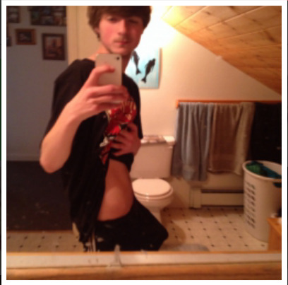 nudeeboysss:  Follow for morewww.Nudeeboysss.tumblr.com 
