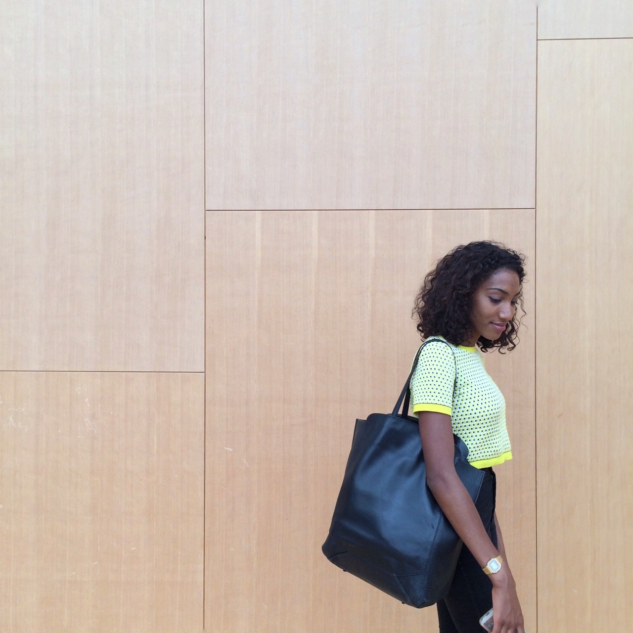 lattefoam:  coffee and the art gallery w suspiciousmilk aka an actual green bean