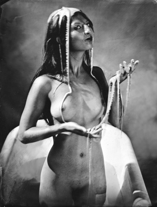 wetplatenudes:  Our Lady of the Octopi, 7.2011 half plate ambrotype with Lauren Ipsum