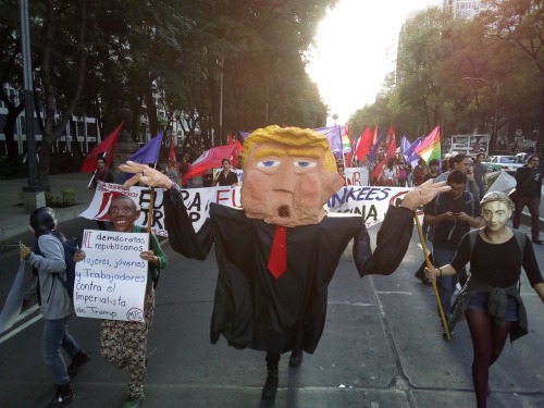 Trump Burned in Effigy at the US Embassy in Mexico City Photo credit: El Barzón