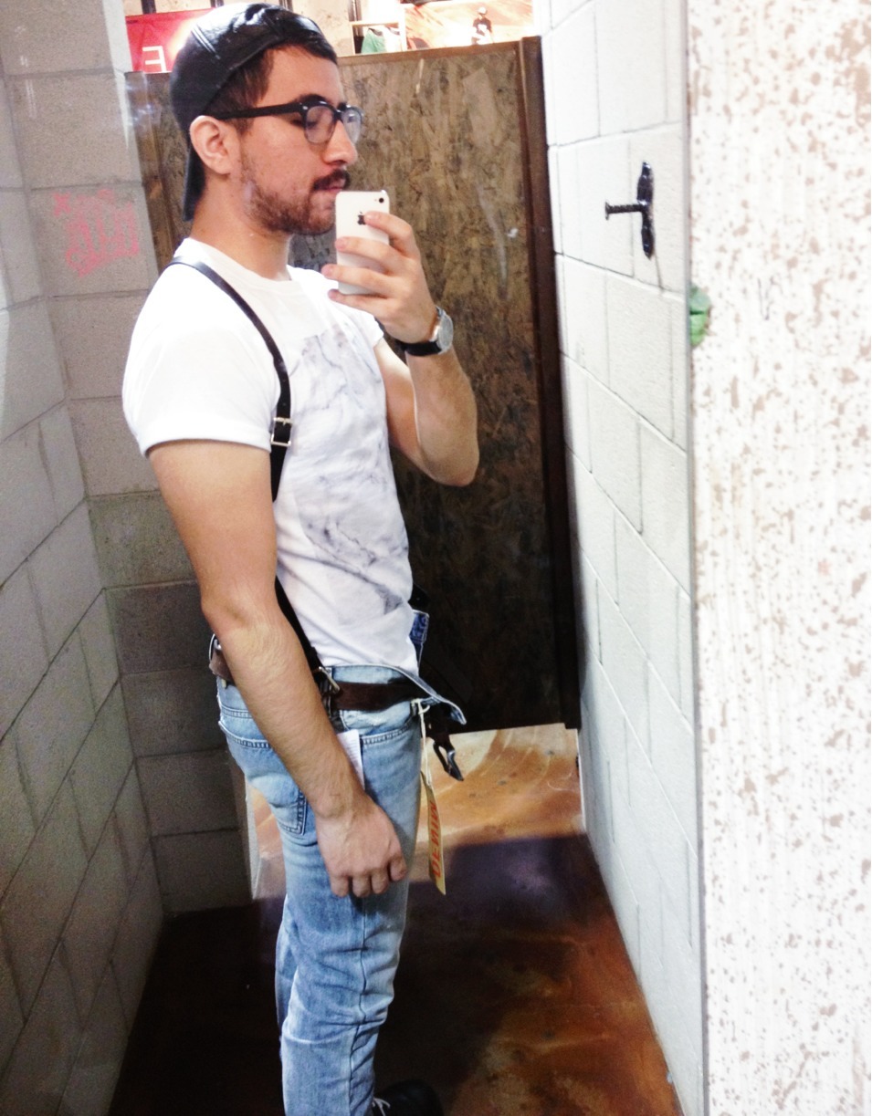 puppy-butt:  Finding a nice pair of light denim/bleached jeans is harder than I thought