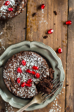 intensefoodcravings:  Skinny Flourless Chocolate Cake