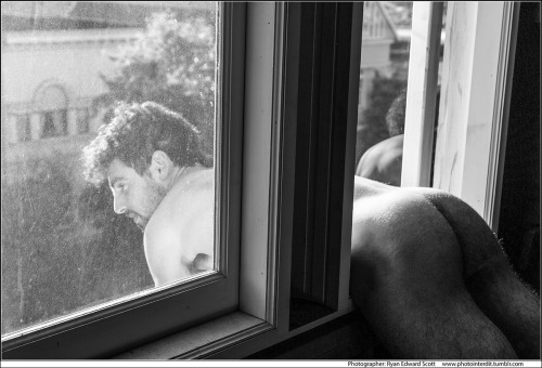 yummyhairydudes:  YUM!  For MORE HOT HAIRY guys-Check out my OTHER Tumblr page:http://www.hairyonholiday.tumblr.com 