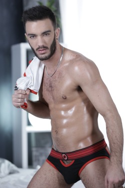 alejandroalvarez-xxx:  Will get very hot