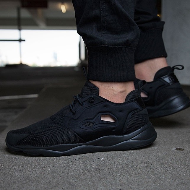 sportscene reebok sneakers