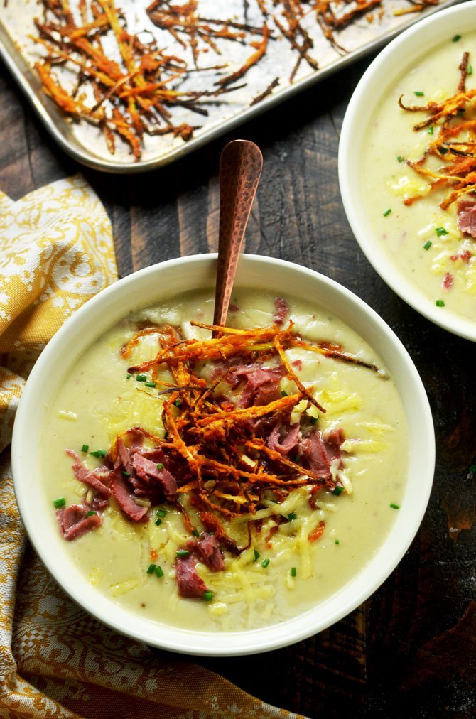 guardians-of-the-food:  Irish Baked Potato Soup with Corned Beef and Crispy Leeks