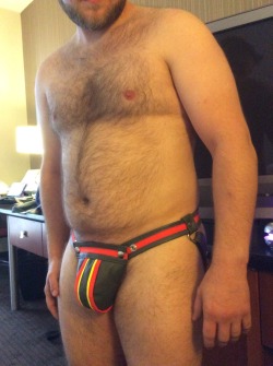 furrealmen:  ninjacub:  Sporting his new gear with bchristianf  HOT