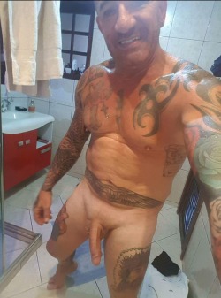 daddiessenior:  I am forming a gay group of mature crowns in whatsapp worth sharing videos and photos if you want to enter your comment number below that I will add
