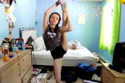 k4tdaley:  patfag:  awk-child:  awkwarddpirate:  Why the fuck does this have so many notes. I can do that too and my room is neater than that pig hole.  im sorry does my messy room bother you? i took this to document my progress cause im recovering from