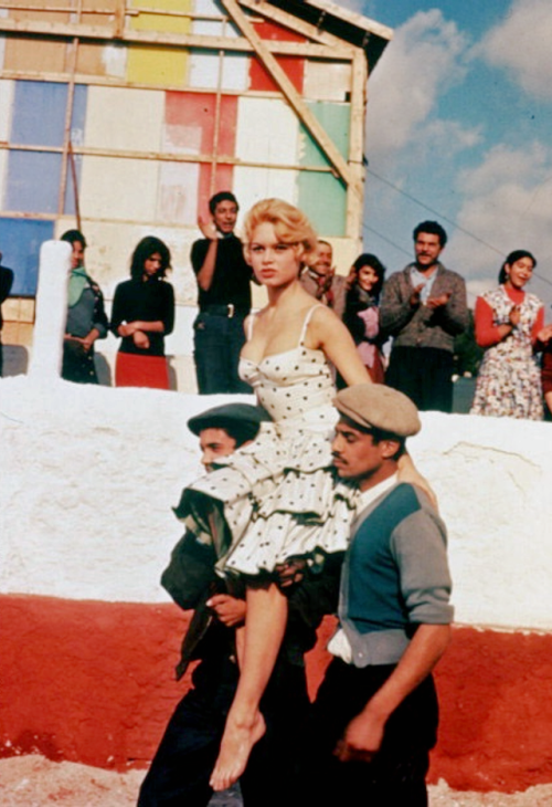 talesfromweirdland:Brigitte Bardot in Les Bijoutiers du clair de lune (The Night Heaven Fell), 1958.