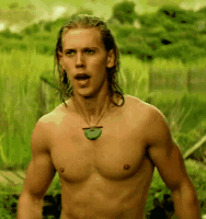 boytrappedinthcloset:  Austin Butler shirtless and wet in The Shannara Chronicles