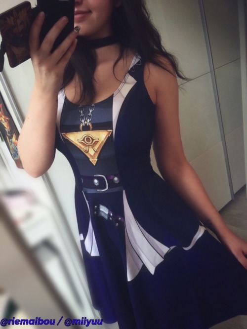 riemaibou:Am I the Queen of Games now? I’m so in love with this dress! WHERE TO OBTAIN