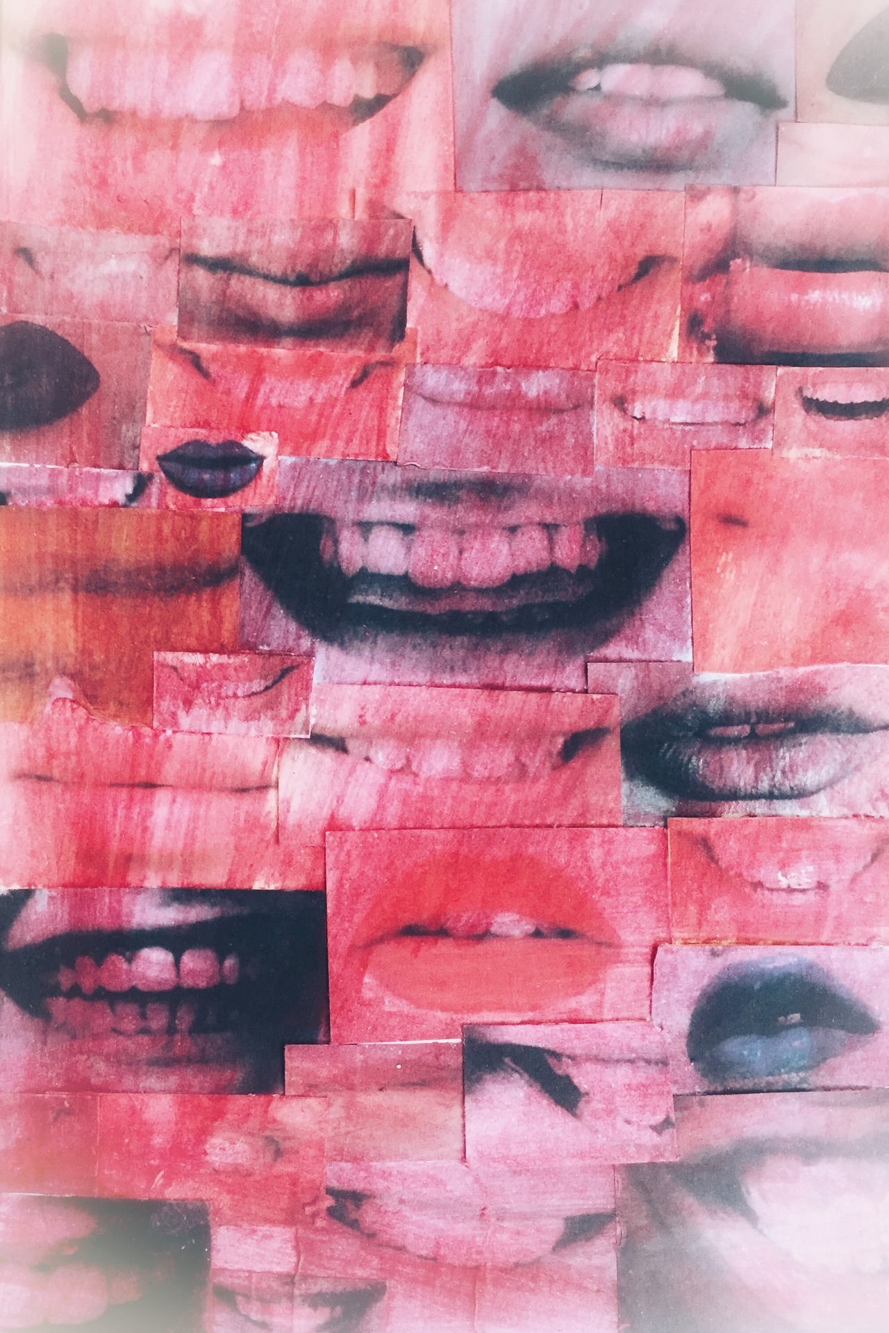 niltutgut: LIPS ARE MADE FOR KISSING  唇はキスのために作られています