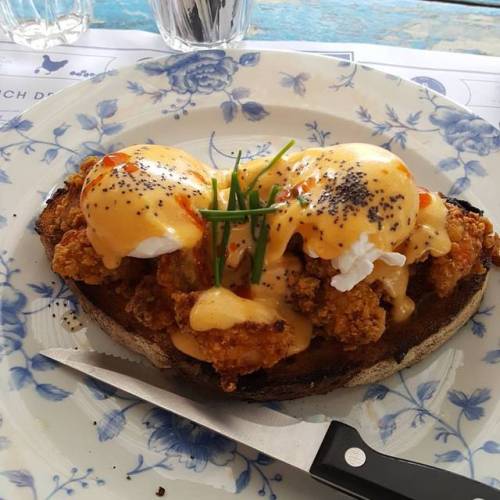 Classic delicious brunch shot #benscanteen #brunch #london #wandsworth #bankholiday #food #eggsbened