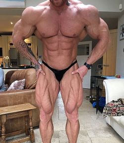 whitepapermuscle:  Max O’Connor