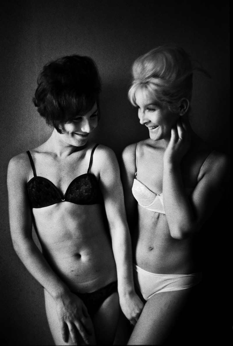 vintagetg:    Christer Strömholm – Transwomen of Paris in “Les Amies de Place