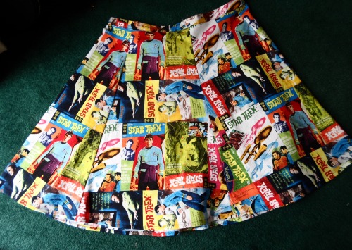 brockleeinc10:Made a Star Trek skirt today! After our van decided not to work (after getting up at 5