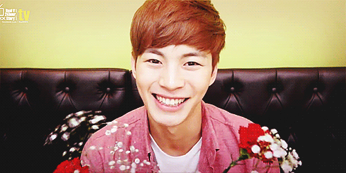 burningwithlove:  Hongbin’s smile…is a thing of beauty 