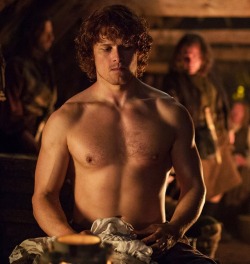 manculture:  Sam Heughan