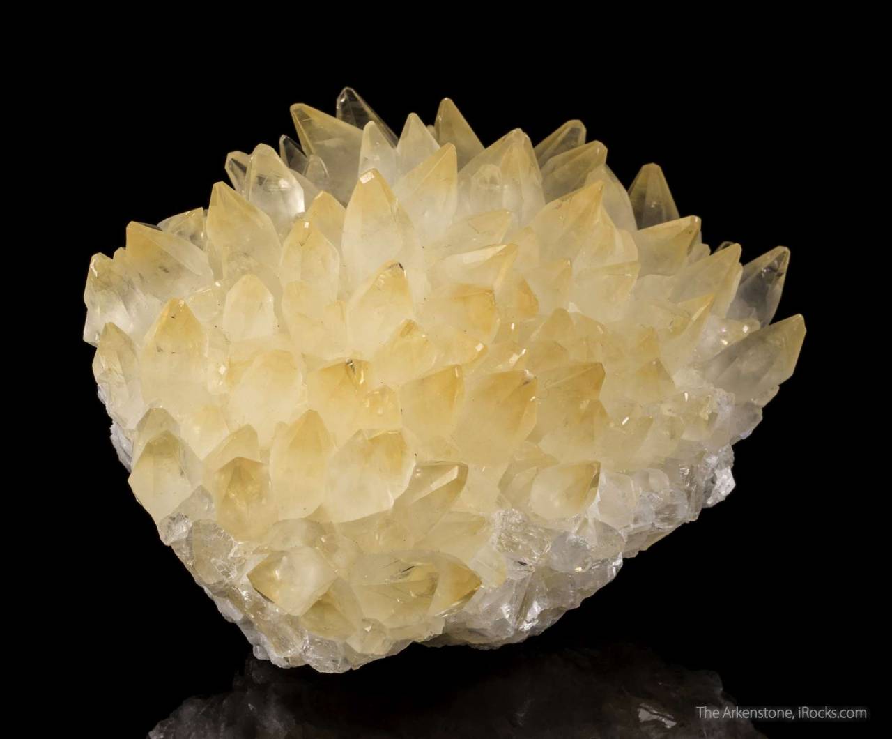 bijoux-et-mineraux:  Calcite -  Sub-Rosiclare Level, Minerva Mine #1, Hardin County,